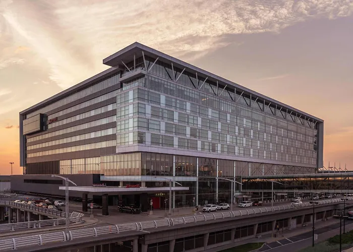 Marriott Montreal Airport In-TerminalAirport Hotel