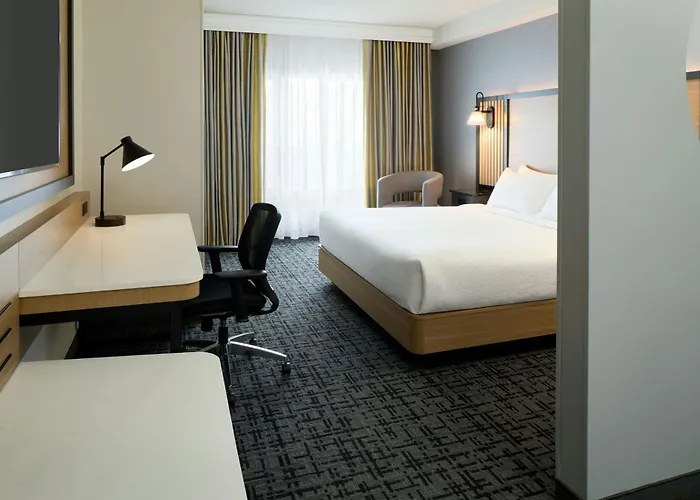 Fairfield by Marriott Montreal Airport
